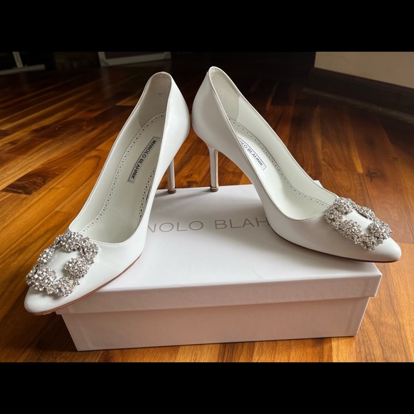 MANOLO BLAHNIK Hangisi Crystal Buckle Pump Leather, NEW - Picture 7 of 14